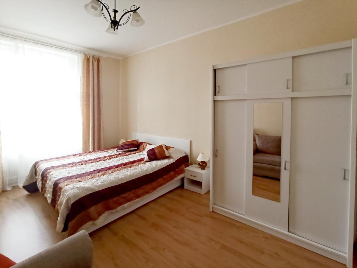 Apartments Iris Karlovy Vary Bagian luar foto